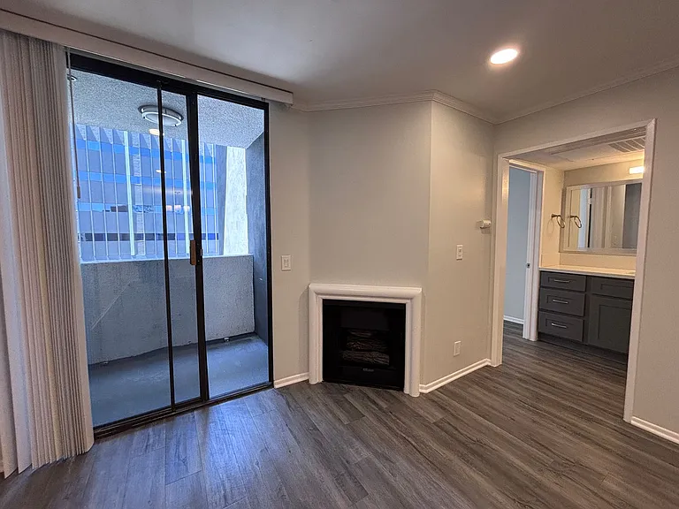 1223 Federal Ave — Photo 18
