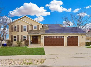 16 W 780 S, Centerville, UT 84014