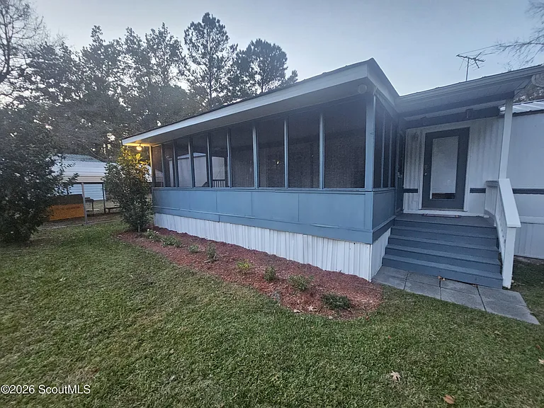 1201 Floyd Dr NE — Photo 15