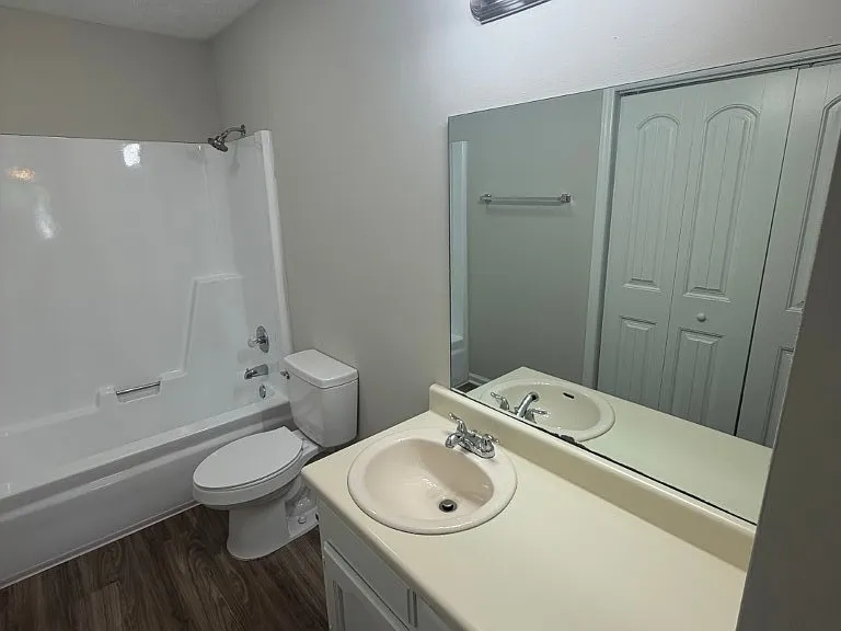 1246 Hamilton Dr — Photo 12
