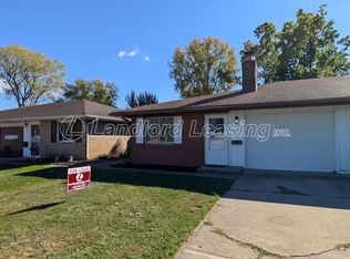2904 Eastlawn St, Lorain, OH 44052