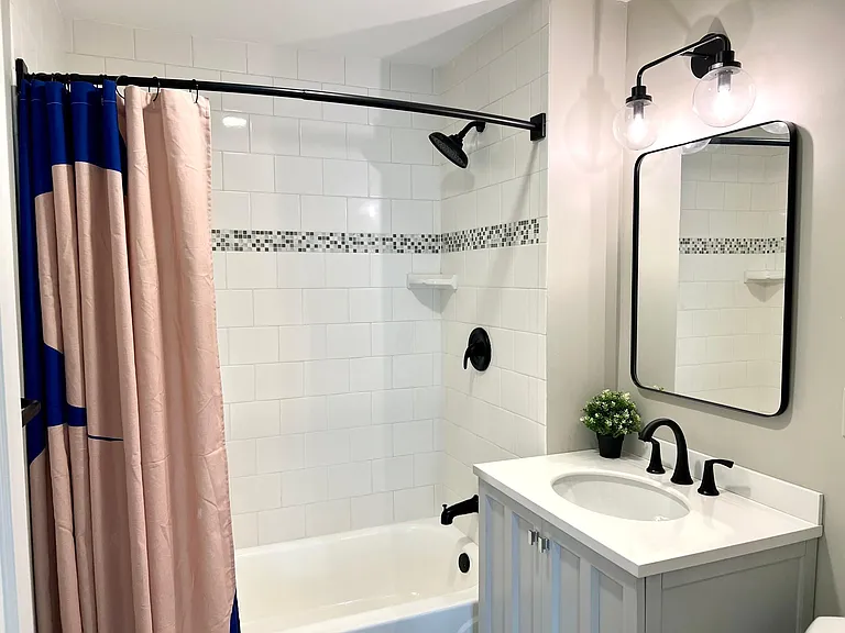 102 Hazel St #1 — Photo 9