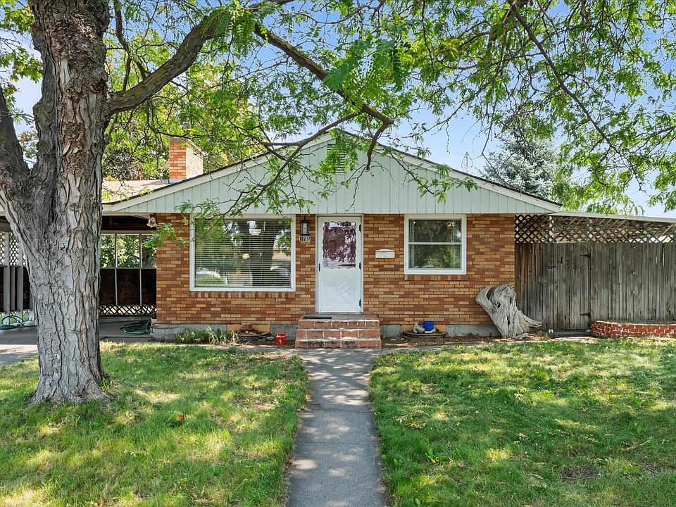 1st image of 1735 N 18th Dr