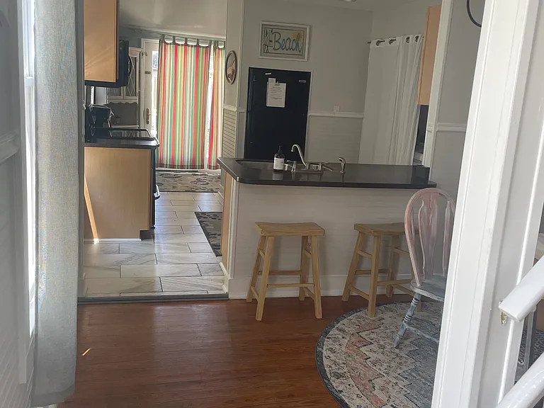 225 Randolph Ave — Photo 5