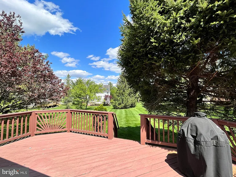 210 Kimberton Dr — Photo 31