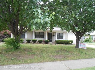 3012 Parliament St, Irving, TX 75062
