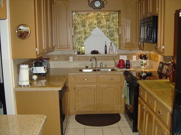 2nd image of 2008 Meadow Way Dr