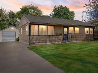 1740 Richmond Rd NE, Cedar Rapids, IA 52402