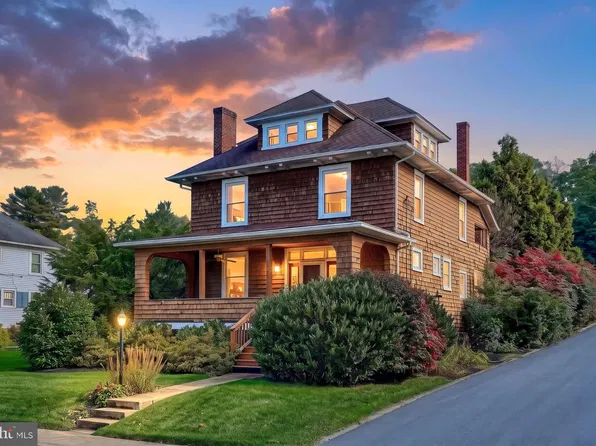 19 S Constitution Ave, New Freedom, PA 17349