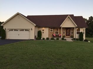 109 Infantry Ct, Vine Grove, KY 40175