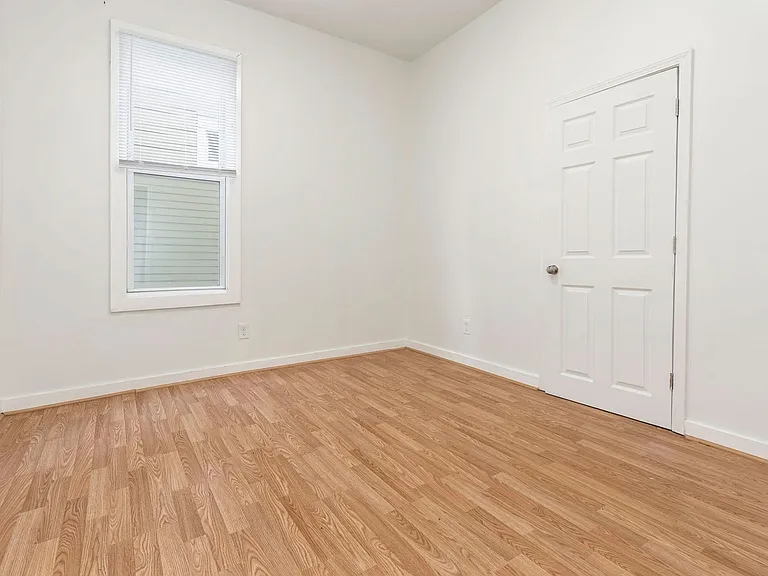 522 Zane Street — Photo 12