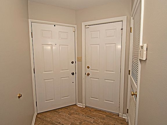 3rd image of 1580 Saint Andrews Dr