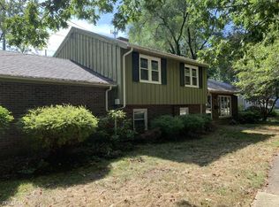 622 Fordham Pkwy, Bay Village, OH 44140