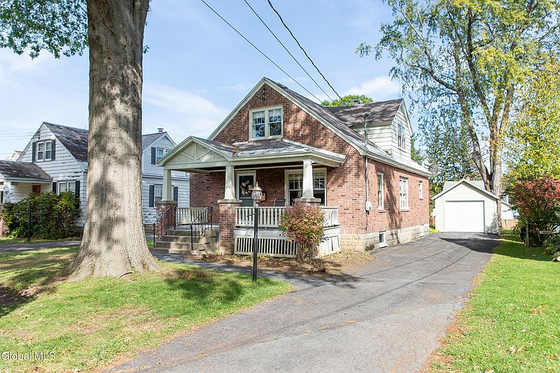 2nd image of 516 Riverside Avenue