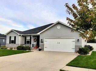 2050 Northlake Dr, Ottawa, IL 61350
