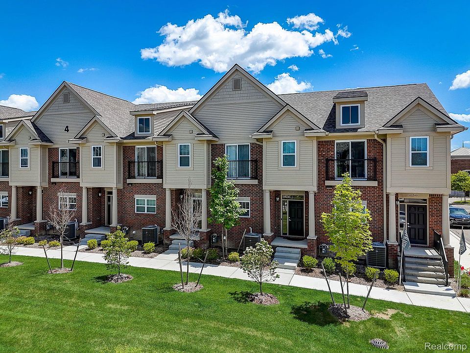 1st image of 41566 Orianna Ln #19