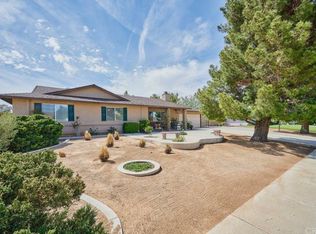 13426 Applewood Rd, Apple Valley, CA 92308
