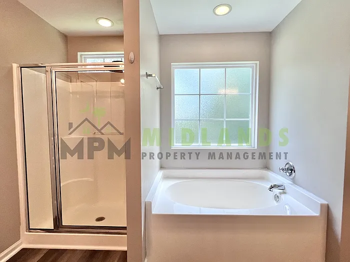 464 Edenhall Dr — Photo 36