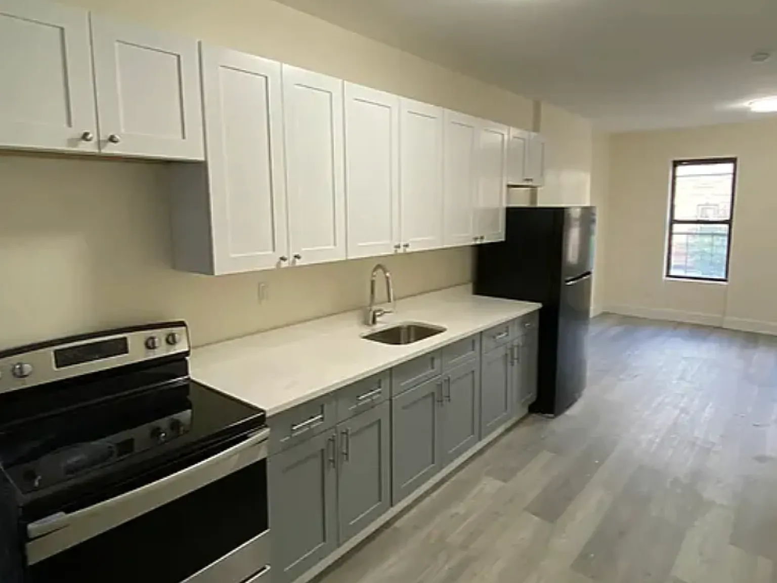 234 Schenectady Avenue — Photo 2