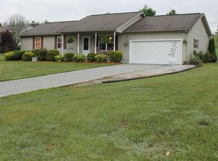 1138 Zirkle Rd, Dandridge, TN 37725