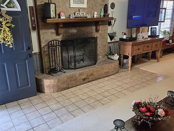 2nd image of 4450 Greenbriar Rd