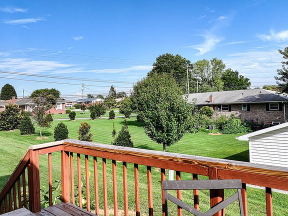 4th image of 3411 Hamilton Place Dr