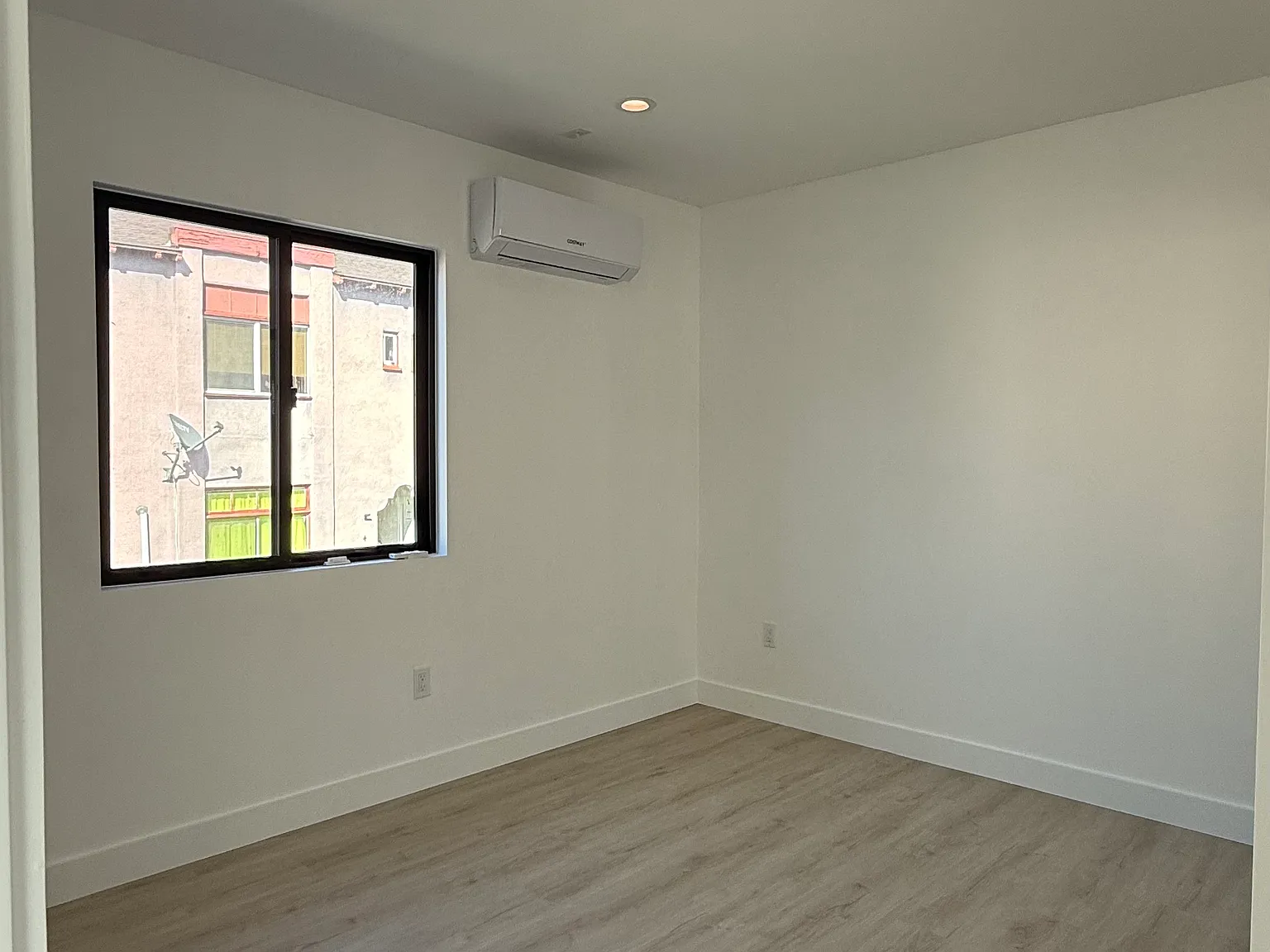 1 bed, 500 sqft, $3,000 — Photo 4