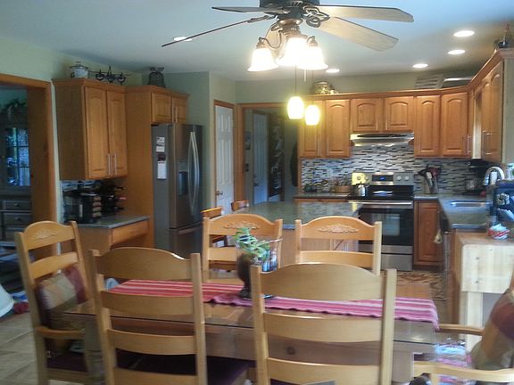 6'island, granite tops 