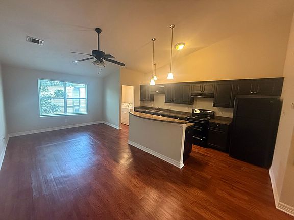 2nd image of 701 Gaytha Cir #701B