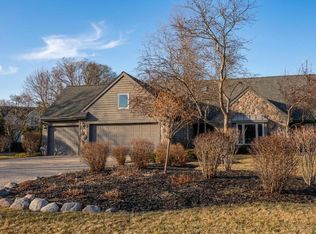 2618 West Lake Park COURT, Mequon, WI
