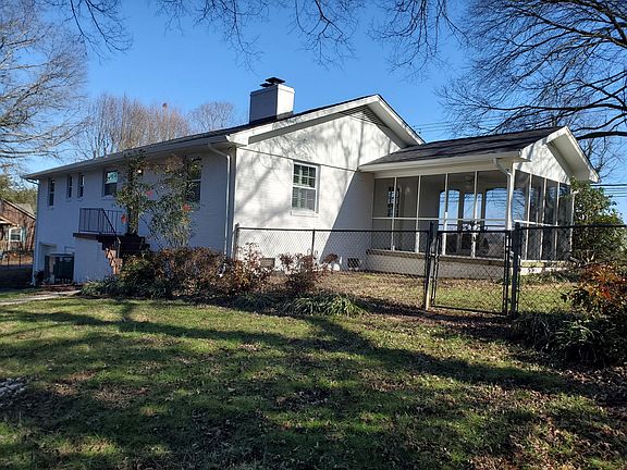 3rd image of 6905 Deane Hill Dr