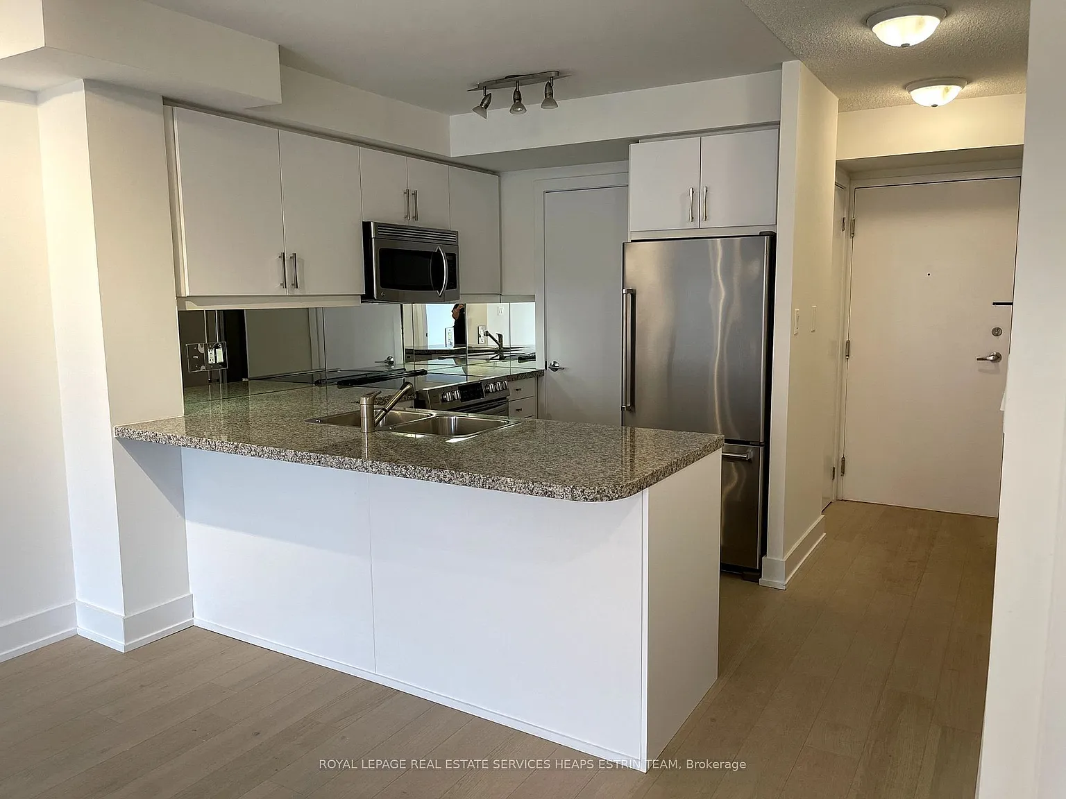 2 bed, $3,150 — Photo 4