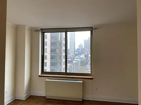 Rented by Realty Group International | media 25