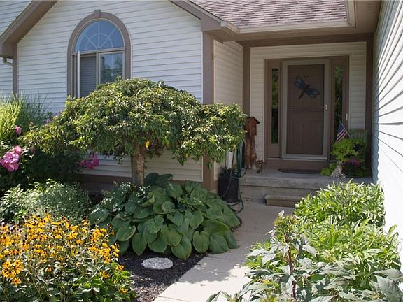 Beautiful plantings.jpg