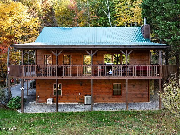 3rd image of 4094 Hickory Hollow Way