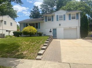 291 Crestwood Dr, Milltown, NJ 08850