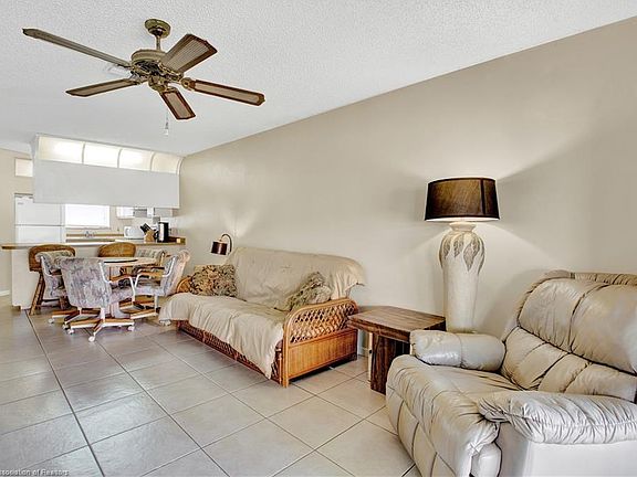 3rd image of 500 S Sun N Lakes Blvd