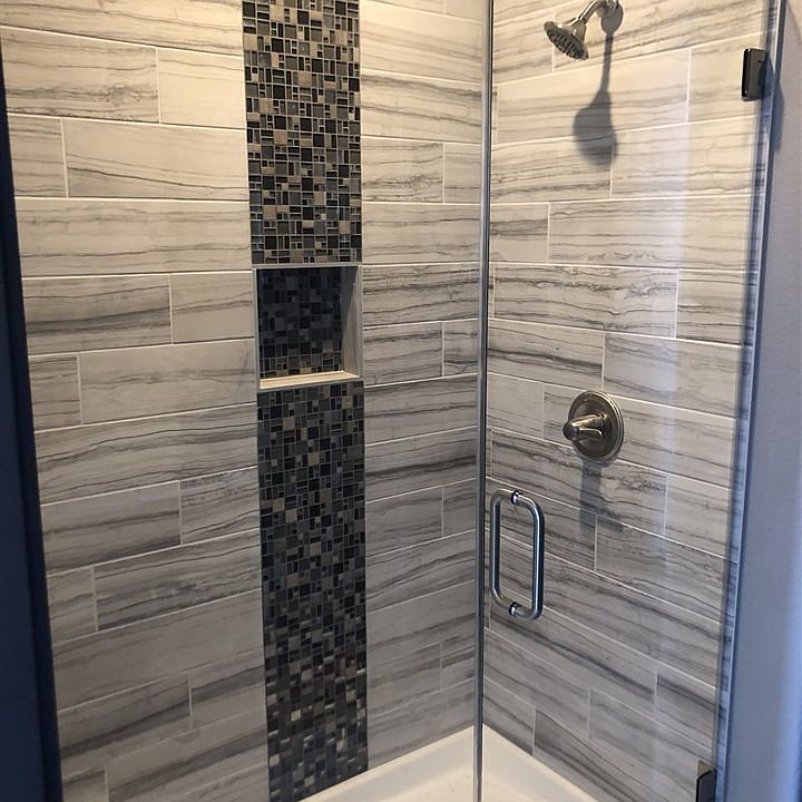 2nd image of 450 Autumn Ln