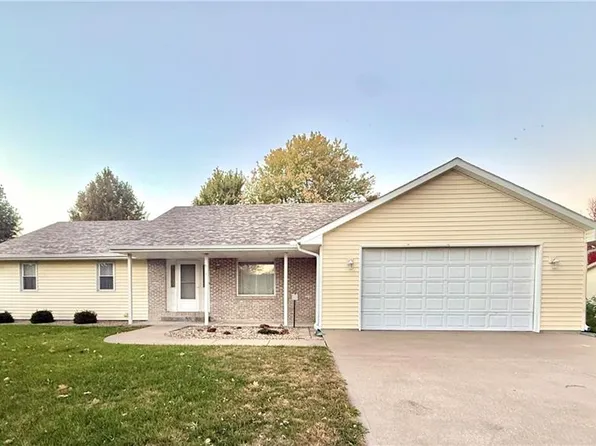 919 Forest St, Maryville, MO 64468