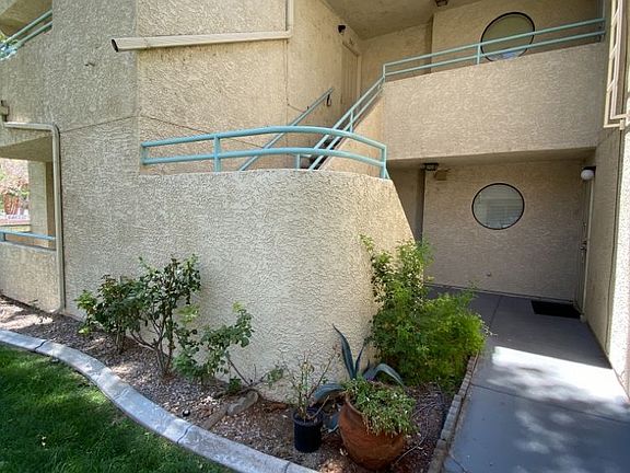 2nd image of 820 N Sloan Ln APT 201