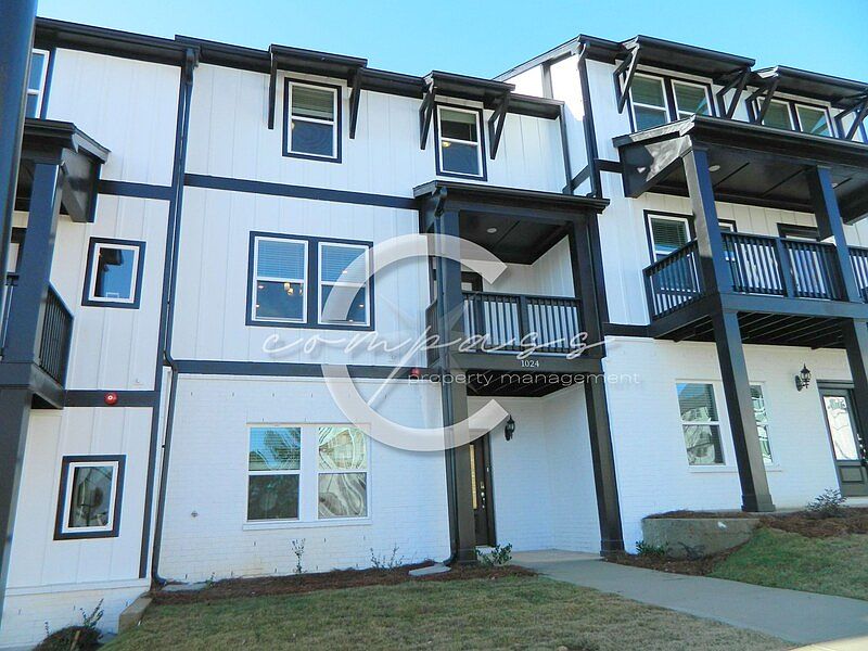 1st image of 1024 Knoxboro Ln