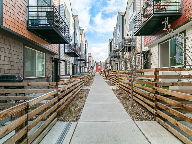 5656 W 11th Pl — Photo 29