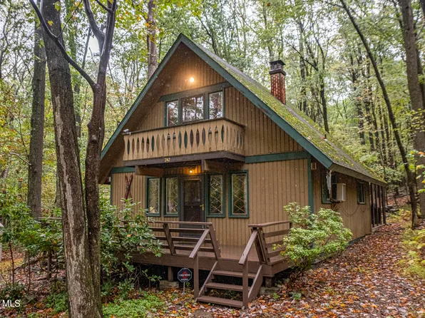 242 Rock Pool Rd, Acme, PA 15610