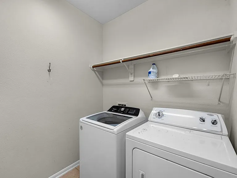1922 Vale Haven Dr — Photo 11