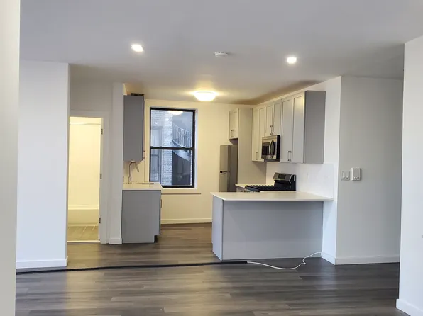 720 Riverside Drive image 7 of 10