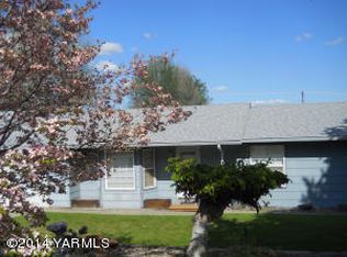 703 Whitman Ct, Selah, WA 98942