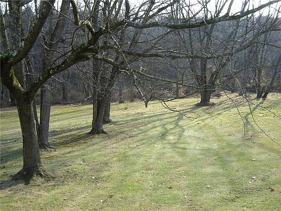 4th image of 394 Altermoor Dr