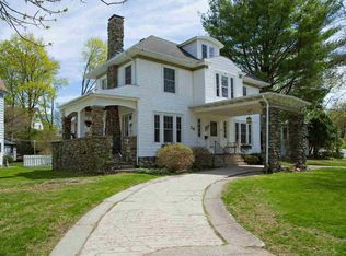 20 Crescent Rd, Poughkeepsie, NY 12601