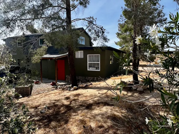 1377 Tahoe Ave #2, Yucca Valley, CA 92284