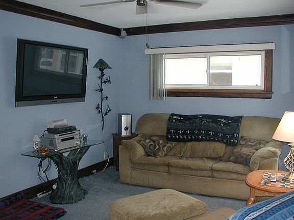 Comfortable living room.